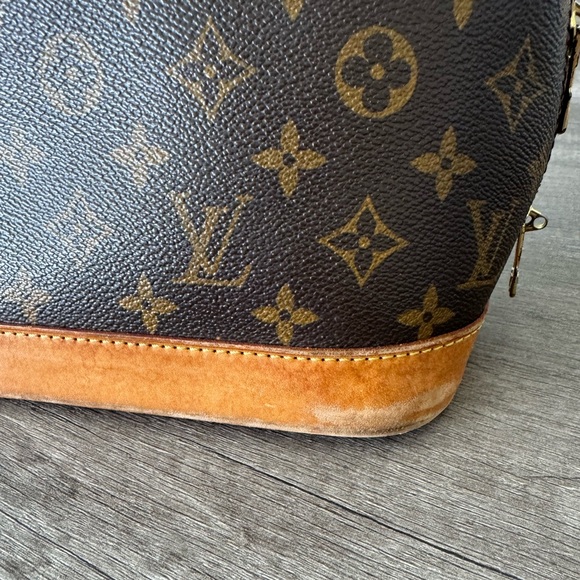 1998 Alma 😍 - Picture 3 of 9